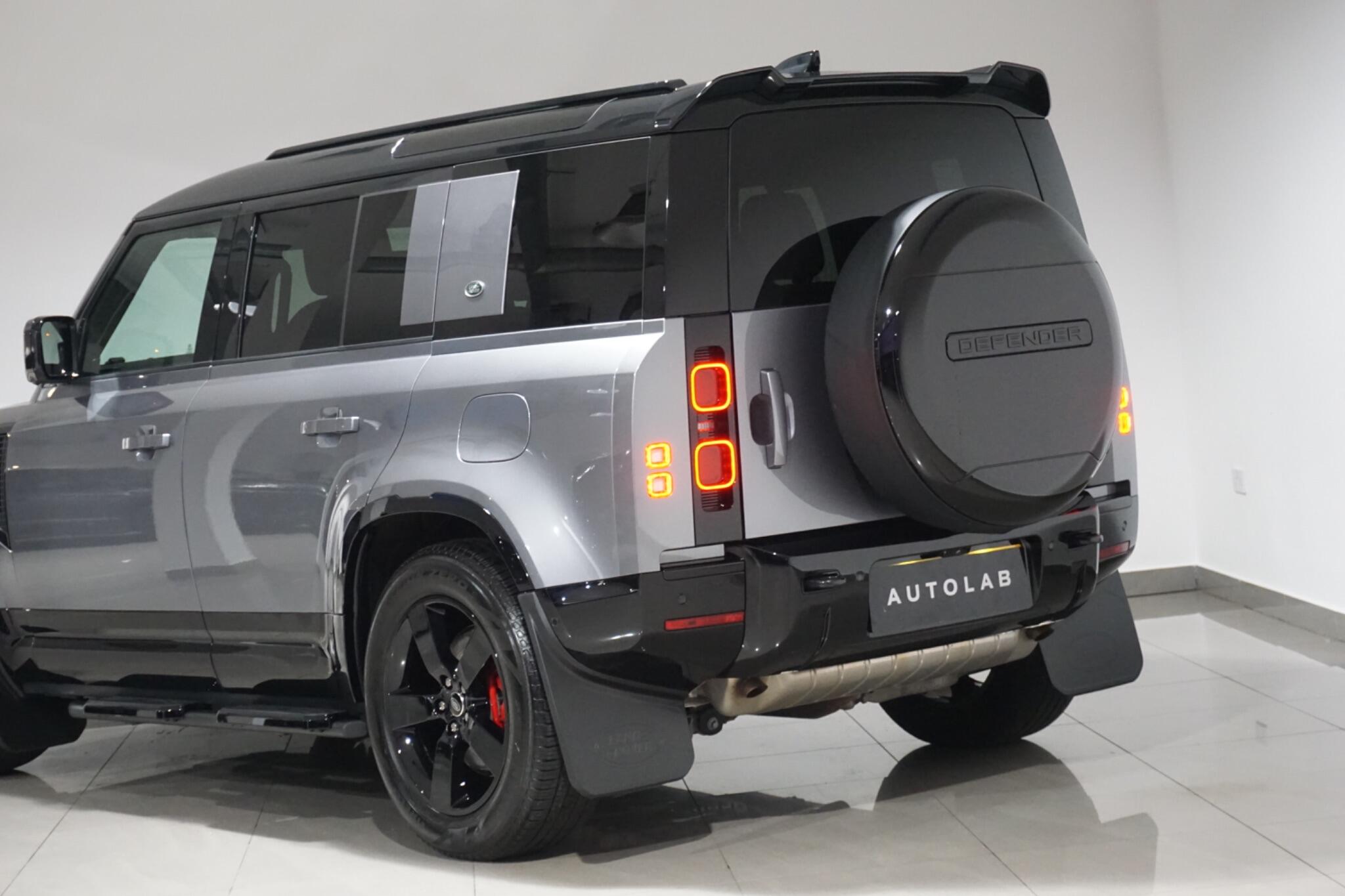 Land Rover Defender 110 2.0 P400e 15.4kWh X-Dynamic HSE SUV 5dr Petrol Plug-in Hybrid Auto 4WD Euro 6 (s/s) (404 ps)